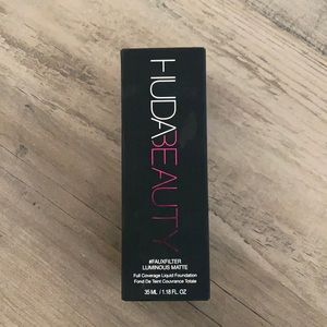 brand new tried on once color didn’t fit